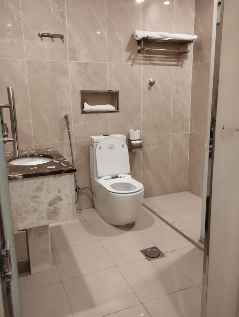 Olive Tree Hotel Tabuk Extérieur photo